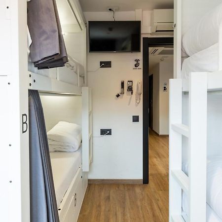 Airhostel Barcelona Airport 24H El Prat de Llobregat Extérieur photo