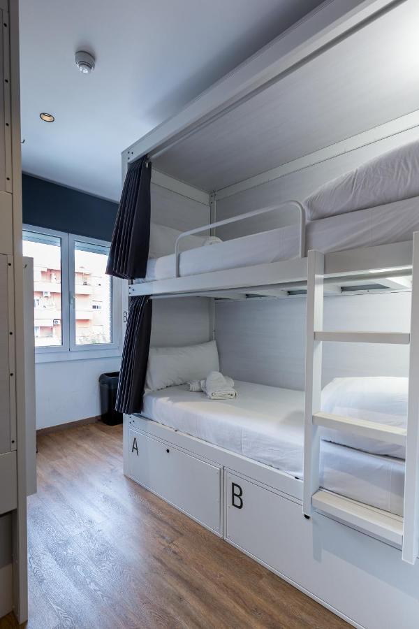 Airhostel Barcelona Airport 24H El Prat de Llobregat Extérieur photo