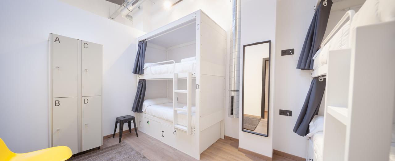 Airhostel Barcelona Airport 24H El Prat de Llobregat Extérieur photo