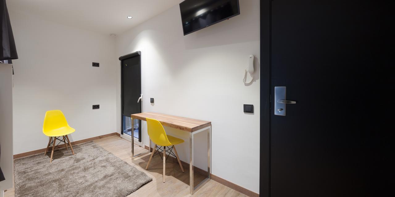 Airhostel Barcelona Airport 24H El Prat de Llobregat Extérieur photo