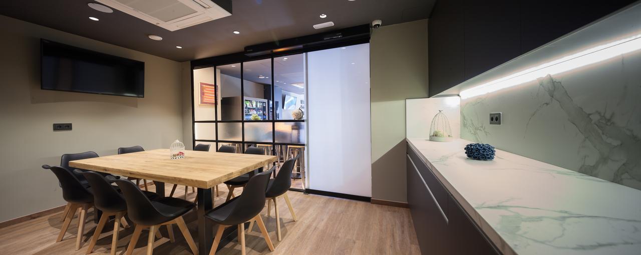 Airhostel Barcelona Airport 24H El Prat de Llobregat Extérieur photo