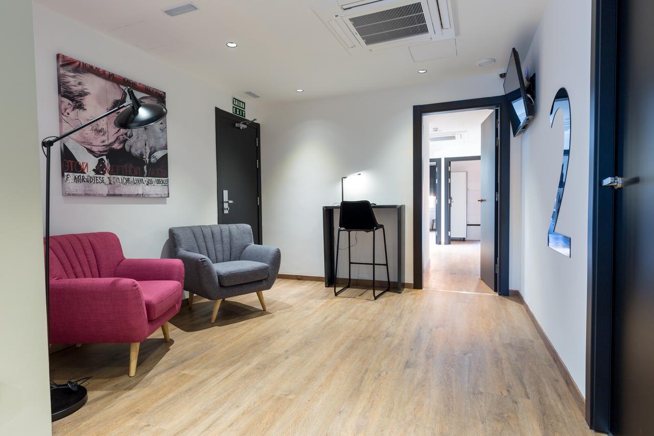 Airhostel Barcelona Airport 24H El Prat de Llobregat Extérieur photo