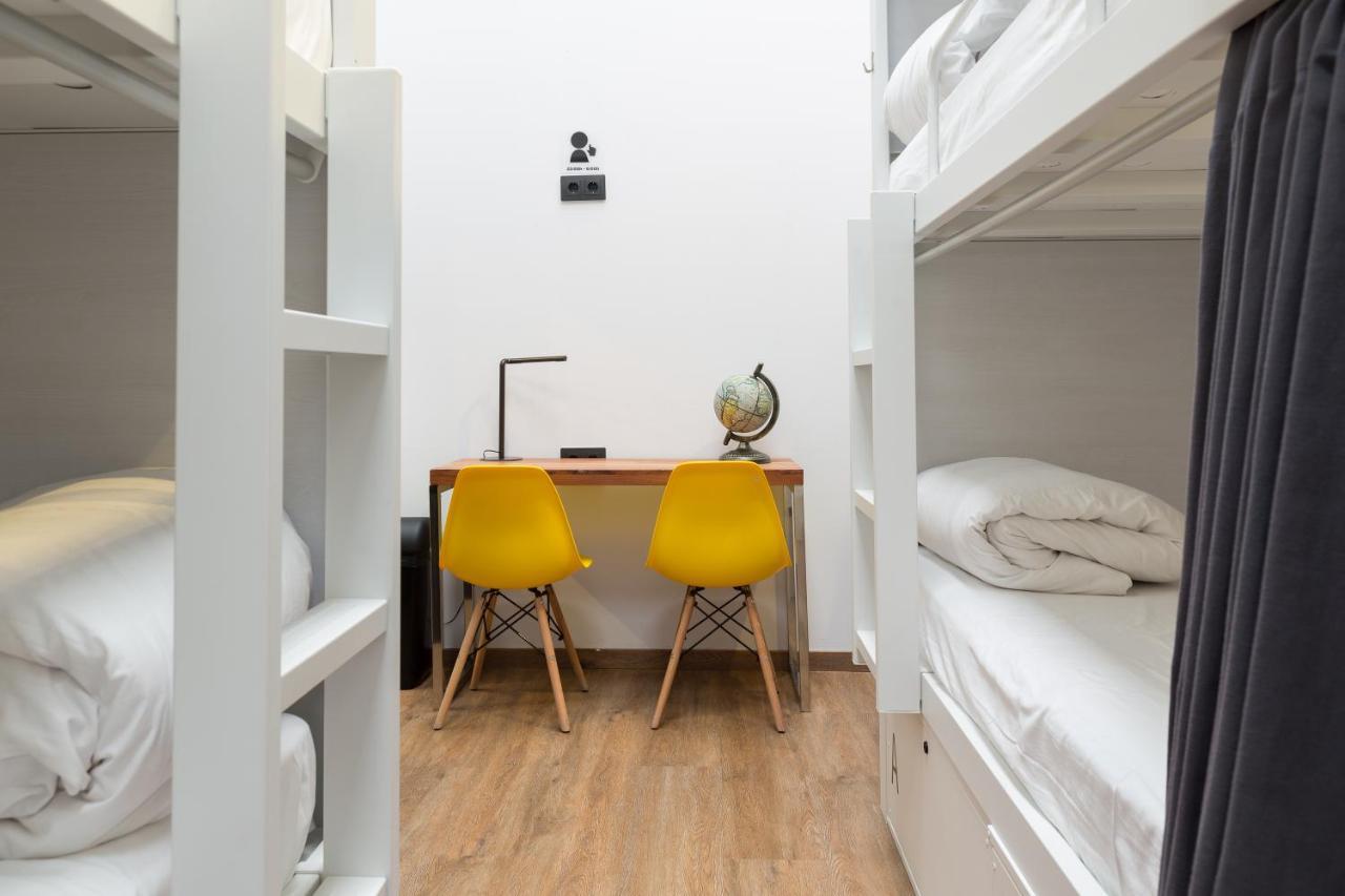 Airhostel Barcelona Airport 24H El Prat de Llobregat Extérieur photo