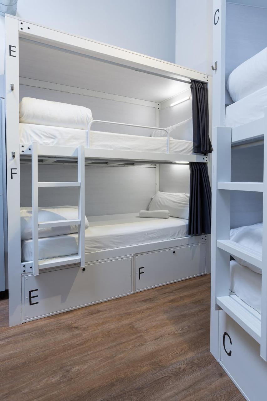 Airhostel Barcelona Airport 24H El Prat de Llobregat Extérieur photo