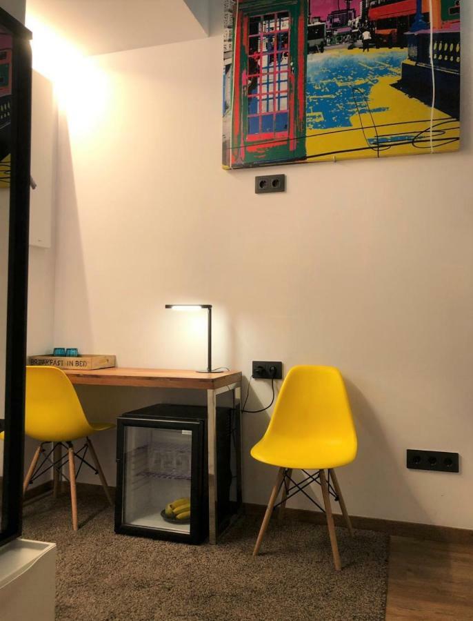 Airhostel Barcelona Airport 24H El Prat de Llobregat Extérieur photo